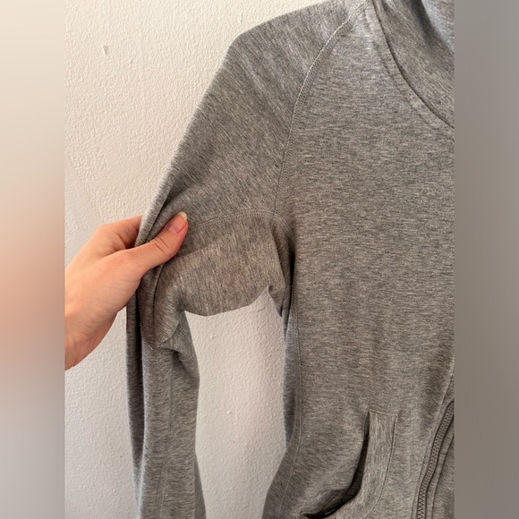 NIKE - Women’s Dri-Fit Grey Zip-Up in Extra Small - Picture 2 of 16